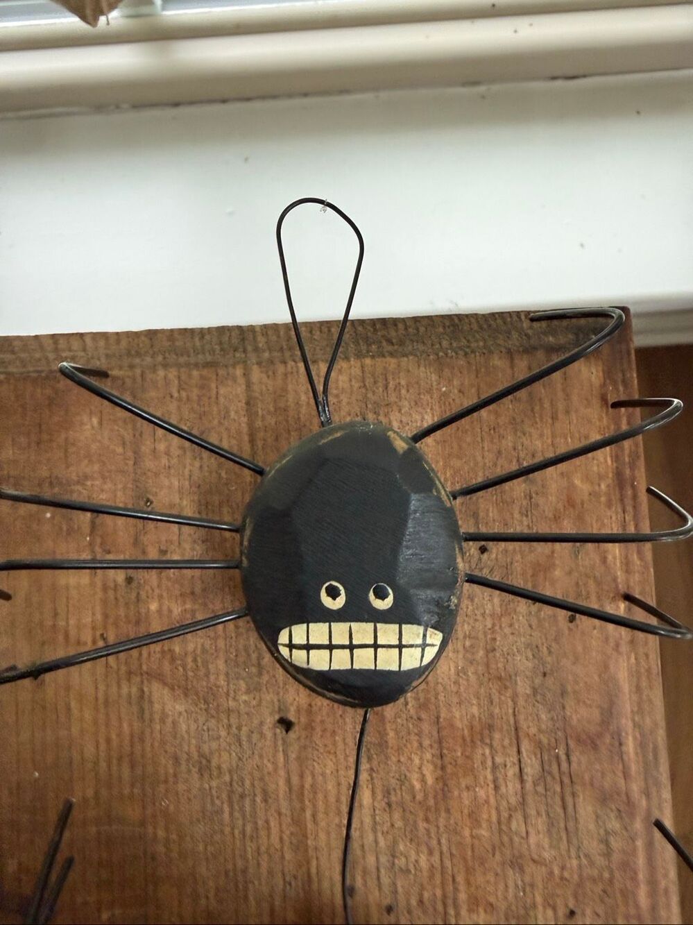 2 Hanging Halloween Wooden Spider Spiders Decor Ornament Folk Art - Picture 3 of 5